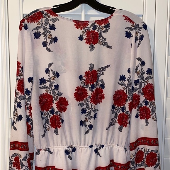 Floral Romper - Picture 2 of 4